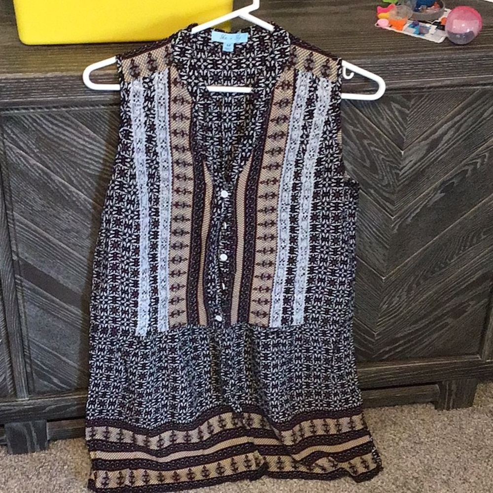 She sky sleeveless dress, multi color, v neck